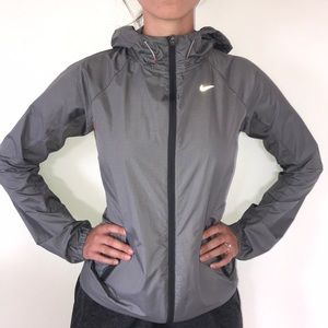 Nike wind breaker
